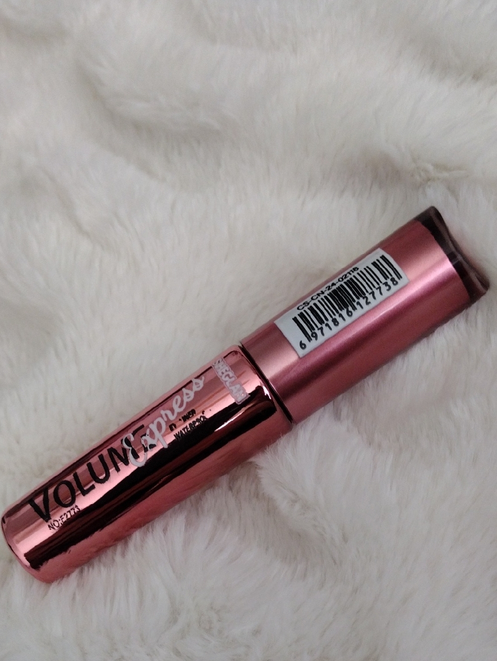 Volume Express Waterproof Mascara - Black